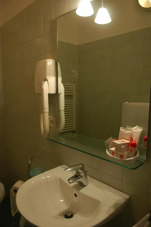 Hotel Monaco Verona 3*,  Italy